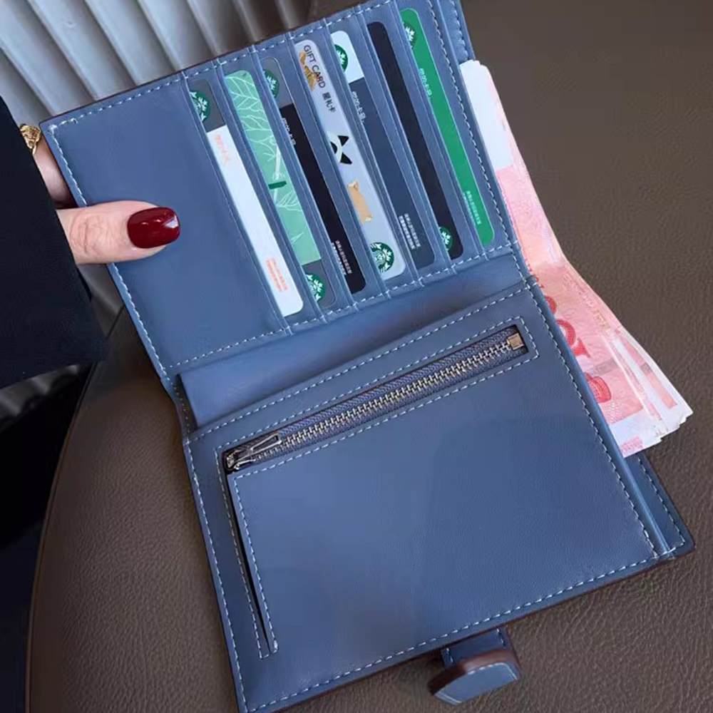 محفظة جواز سفر جلدية فاخرة من  - مراجعة Card Top Loader وسعره